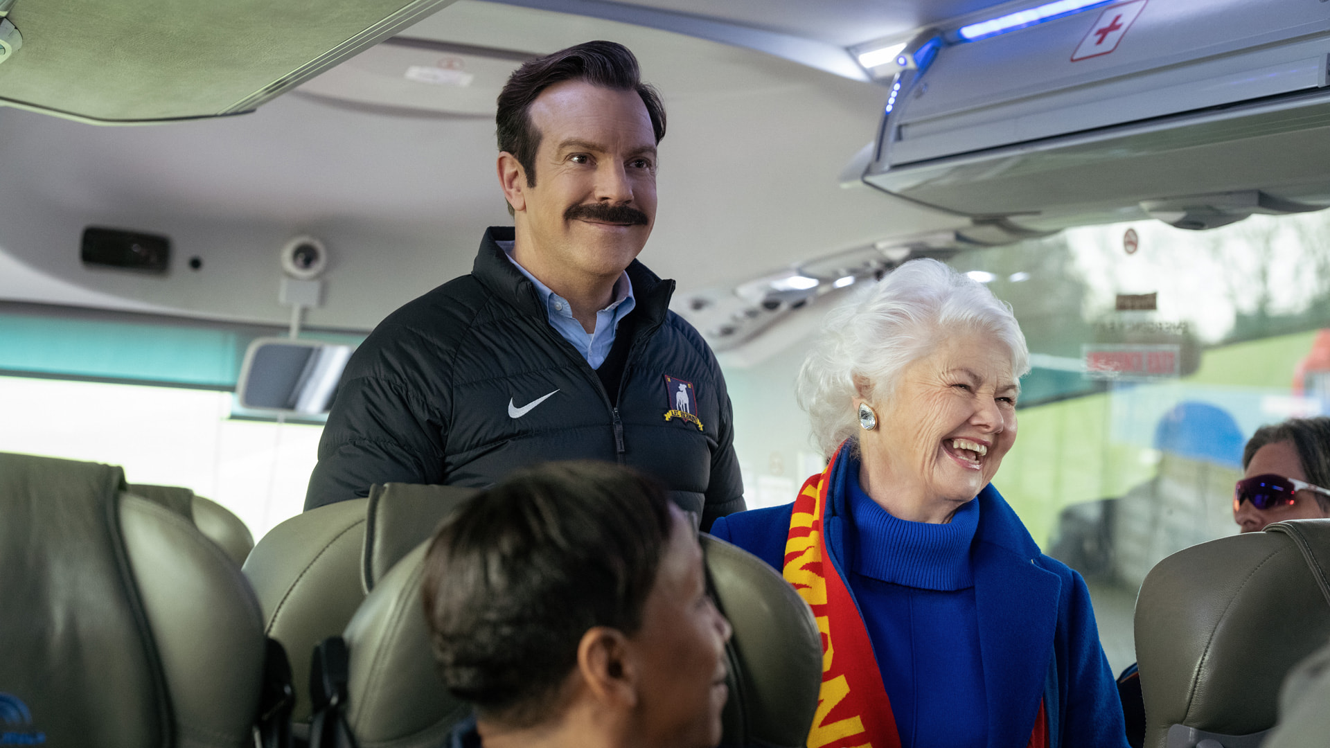 Ted Lasso (Recap) | Mae Rides the Bus (S4 E9)