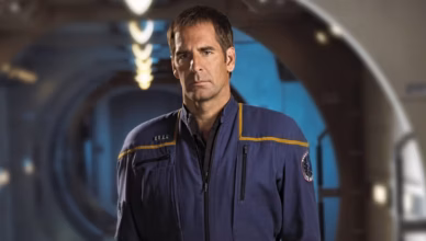 Star Trek: Enterprise featuring Captain Jonathan Archer during humanity's first major era of deep-space exploration.